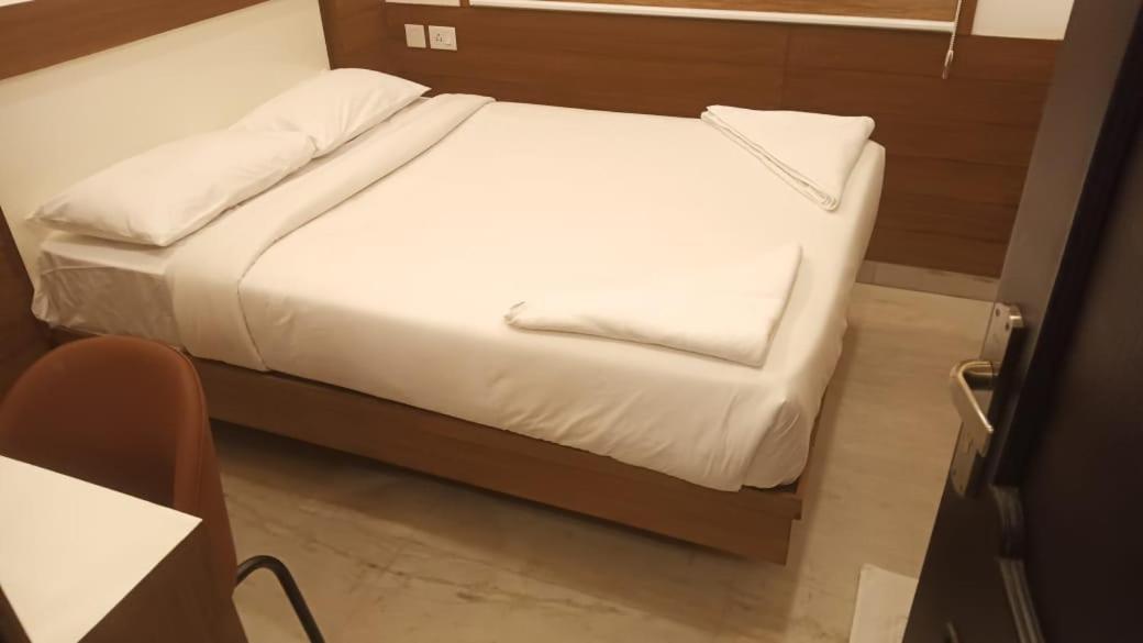 Welcome Hotels Thrissur Екстер'єр фото