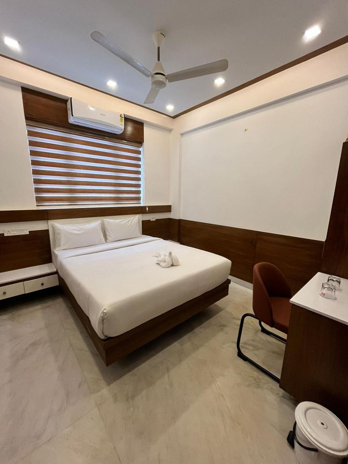 Welcome Hotels Thrissur Екстер'єр фото