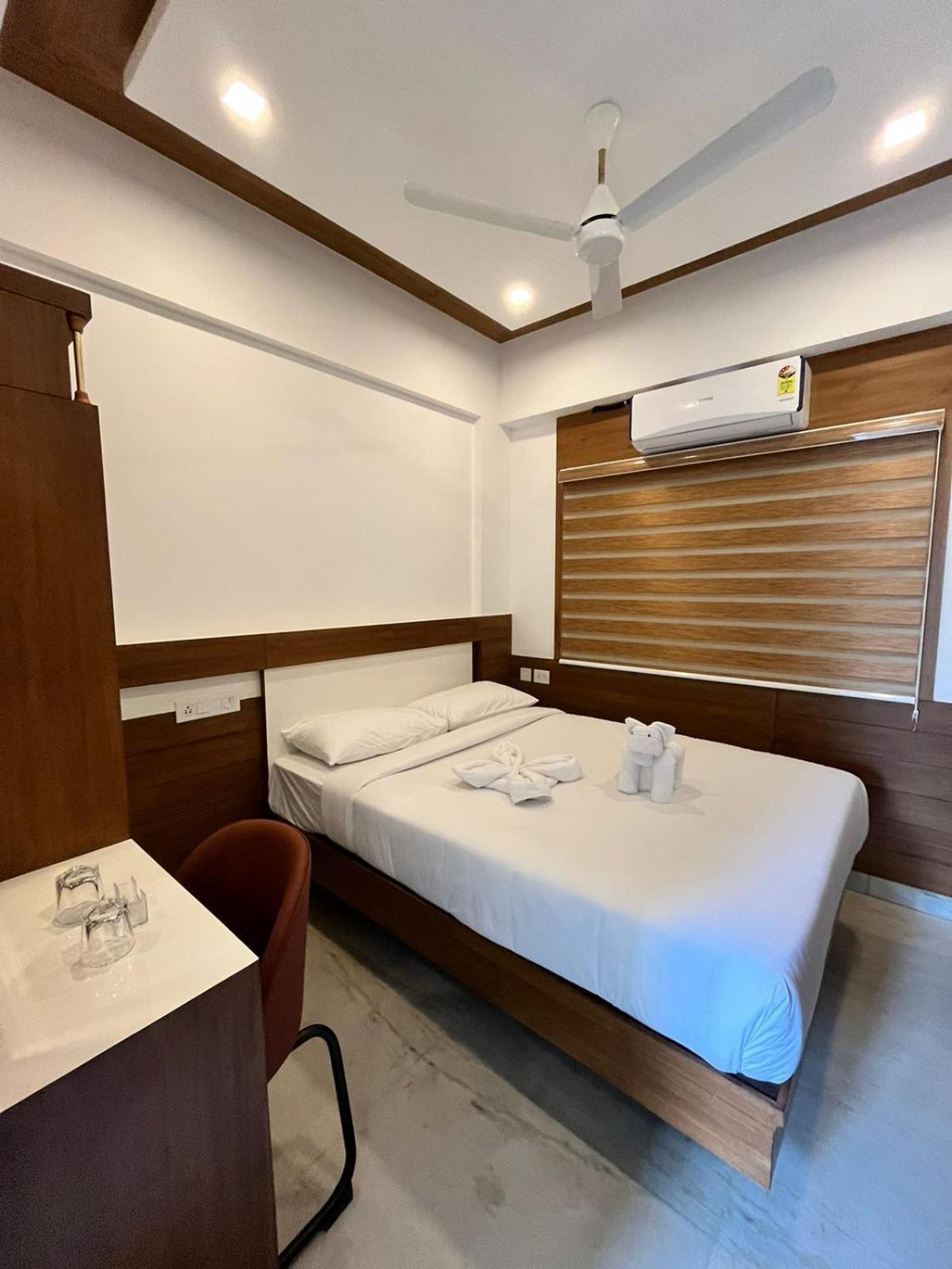 Welcome Hotels Thrissur Екстер'єр фото